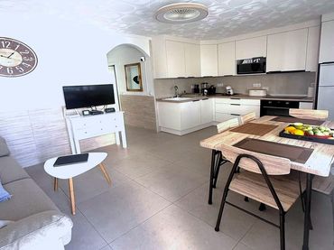 Maison mitoyenne avec jardin à vendre à Calle C. Luna 379