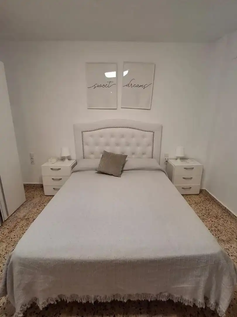 Habitación de Casa o chalet en venta en Torrent con Aire acondicionado, Jardín privado y Terraza
