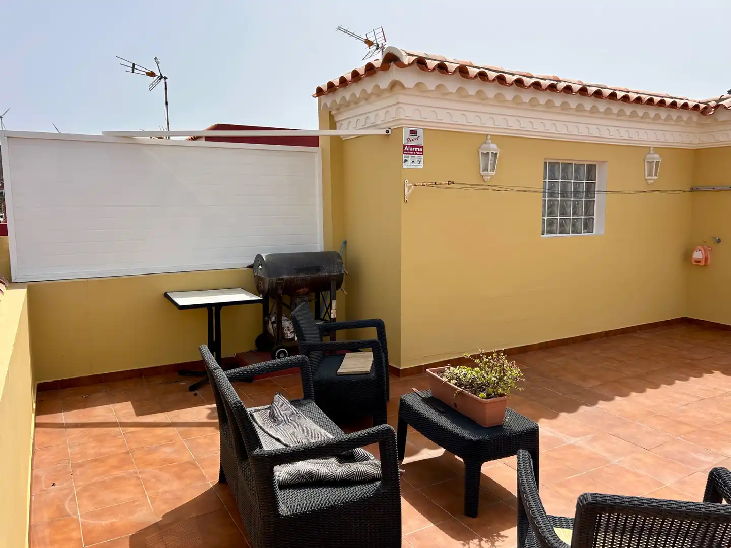 Terrace of Detached homes for sale in Agüimes  with Air Conditioner, Terrace and Oven