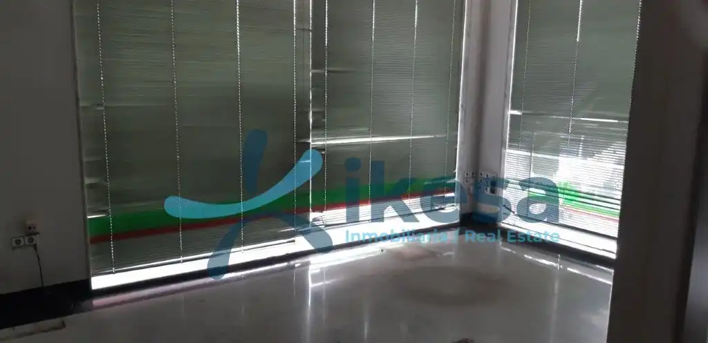 Local en venta en Valdepeñas de Jaén