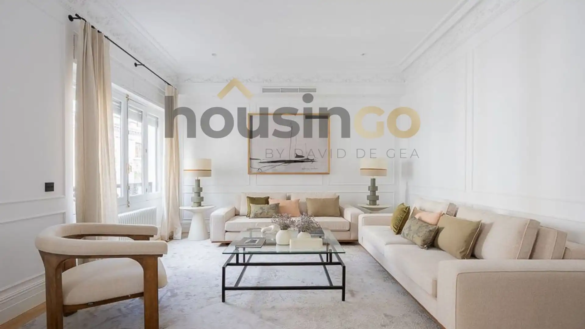 Sala d'estar de Pis en venda en  Madrid Capital amb Aire condicionat, Calefacció i Parquet