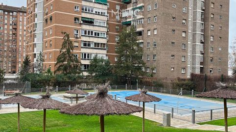 Foto 3 de Pis en venda a Sangenjo, La Paz, Madrid Capital