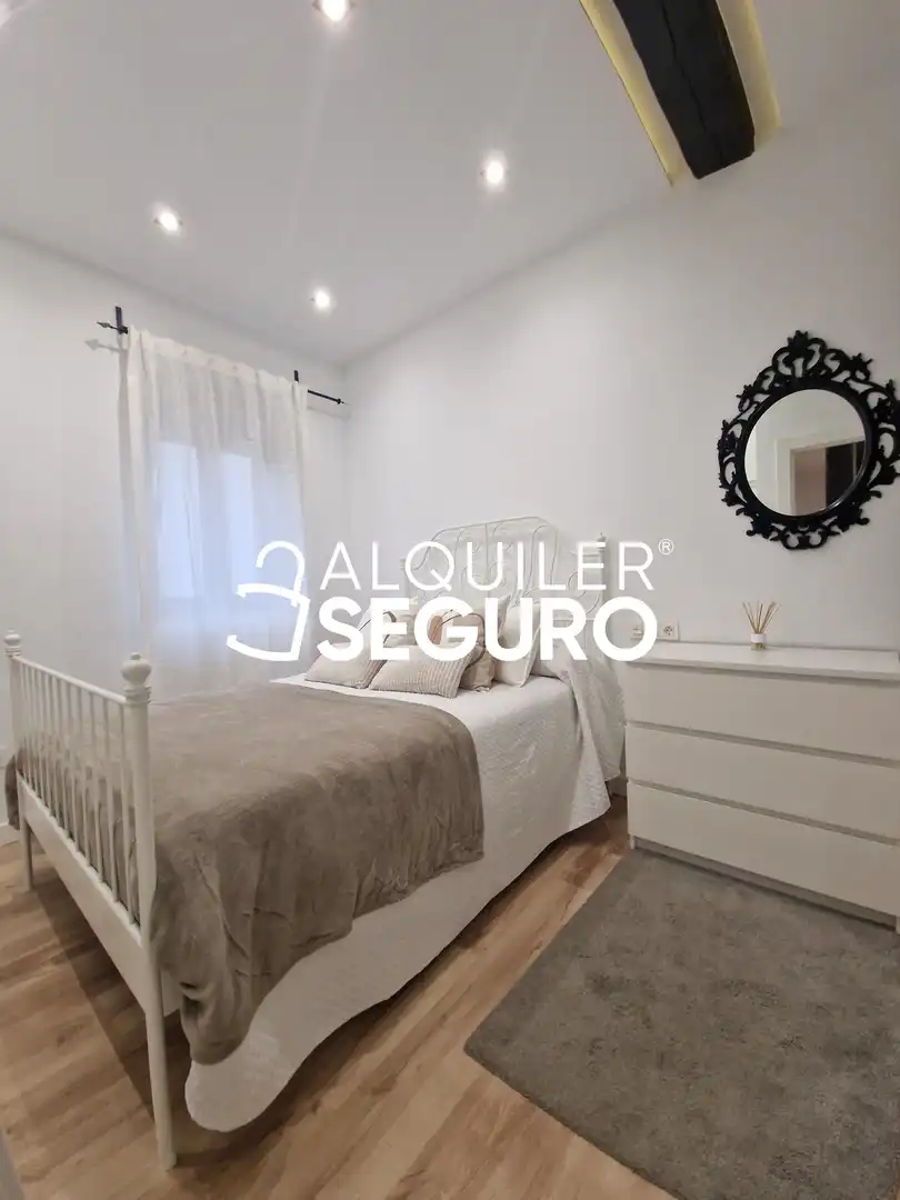 Bedroom of Flat for rent in Barakaldo   with Heating, Terrace and Furnished