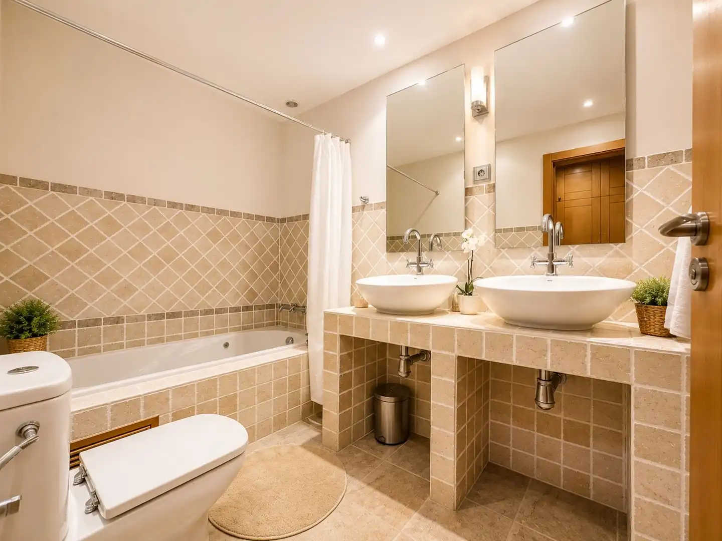 Bathroom of Apartments for sale in Estepona  with Air Conditioner, Terrace and Furnished