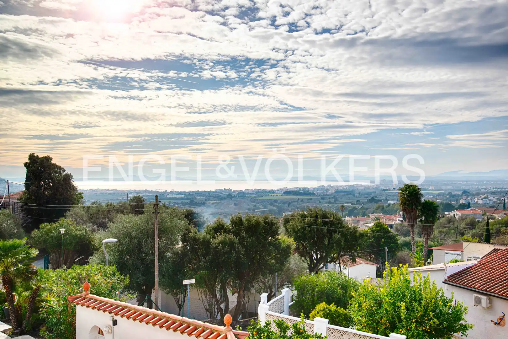 Vista exterior de Casa o xalet en venda en Roses amb Calefacció, Jardí privat i Terrassa