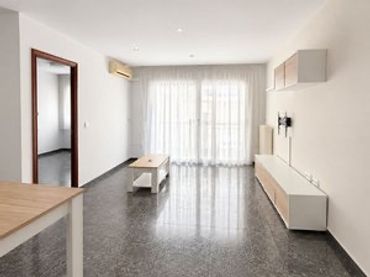 Appartamento con balcone in vendita a Carrer Sant Llàtzer
