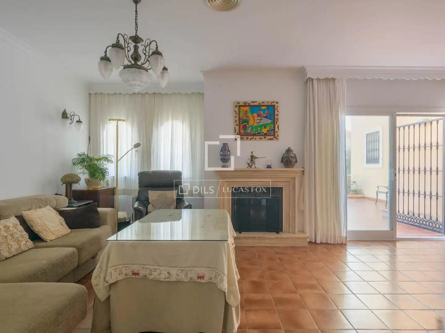Sala d'estar de Casa o xalet en venda en Rincón de la Victoria amb Aire condicionat, Jardí privat i Terrassa