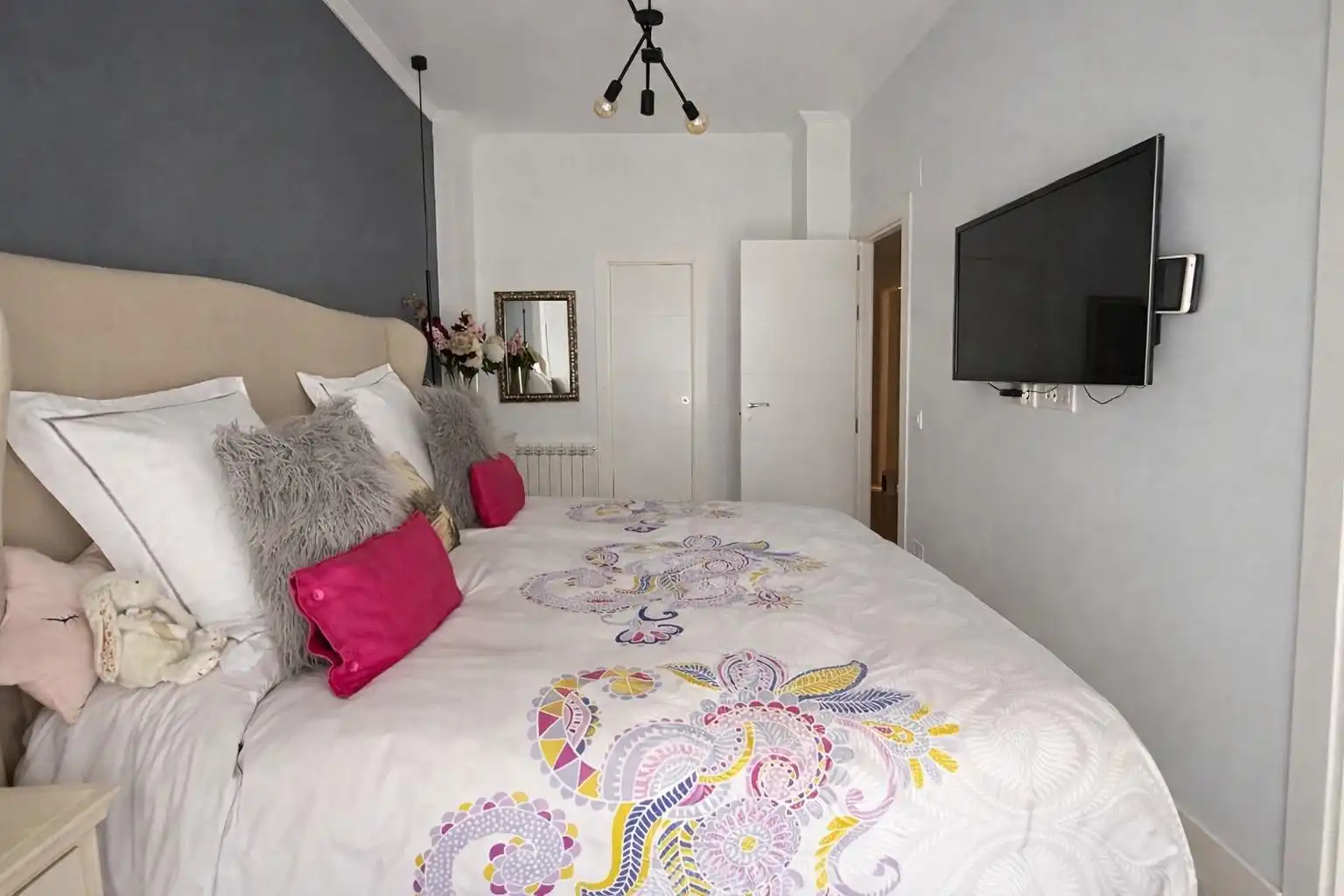 Habitación de Piso en venta en León Capital  con Calefacción, Terraza y Trastero