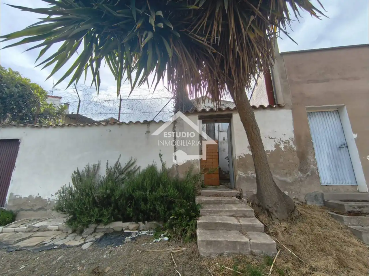 Vista exterior de Casa o xalet en venda en Sartaguda amb Aire condicionat i Moblat