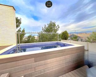 Swimming pool of House or chalet for sale in  Jaén Capital  with Air Conditioner, Heating and Terrace