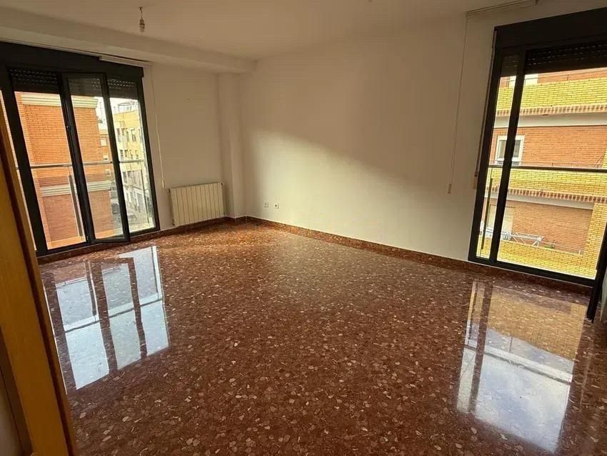 Dormitori de Pis en venda en Aldaia amb Aire condicionat i Calefacció