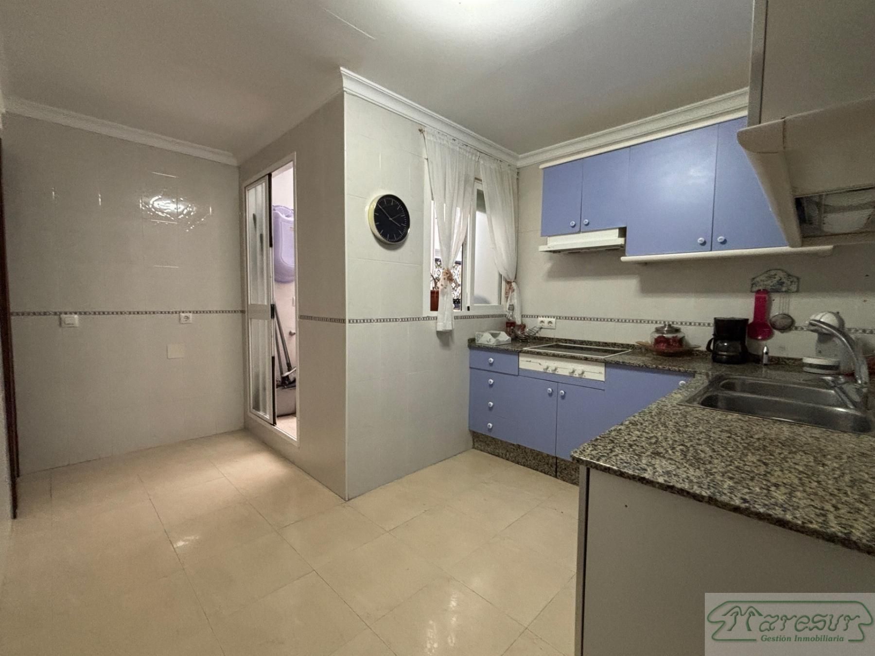 Kitchen of Flat for sale in San Fernando  with Storage room