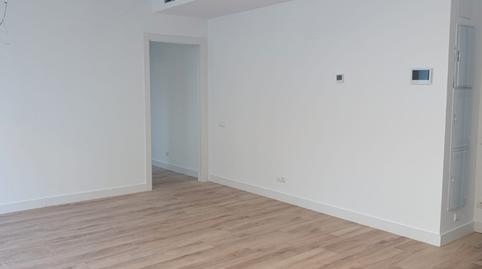 Foto 3 de Ático de alquiler en Carrer de Benet Cortada, Volpelleres, Barcelona