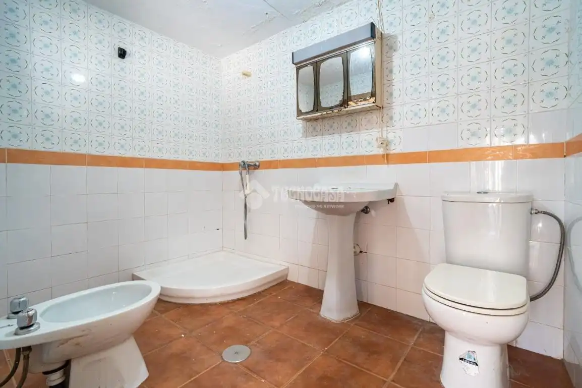 Badezimmer von Einfamilien-Reihenhaus zum Verkauf in Padul