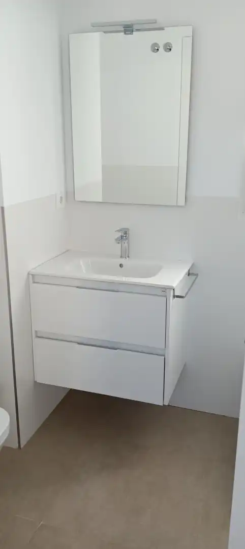 Baño de Piso de alquiler en Cartagena con Aire acondicionado, Calefacción y Parquet