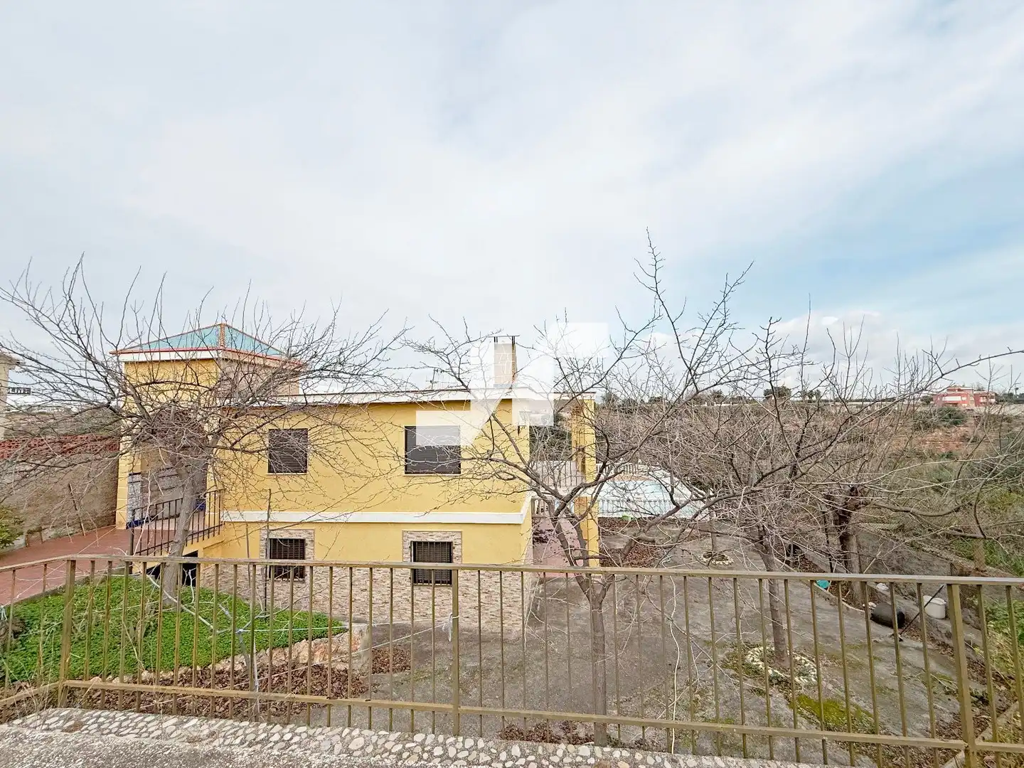 Vista exterior de Casa o xalet en venda en Vila-real amb Terrassa, Traster i Piscina