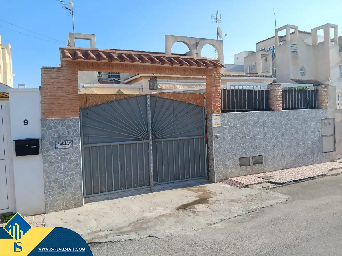 Casa bifamiliare in vendita a Zona Carrefour - Urbanizaciones, imagen 18