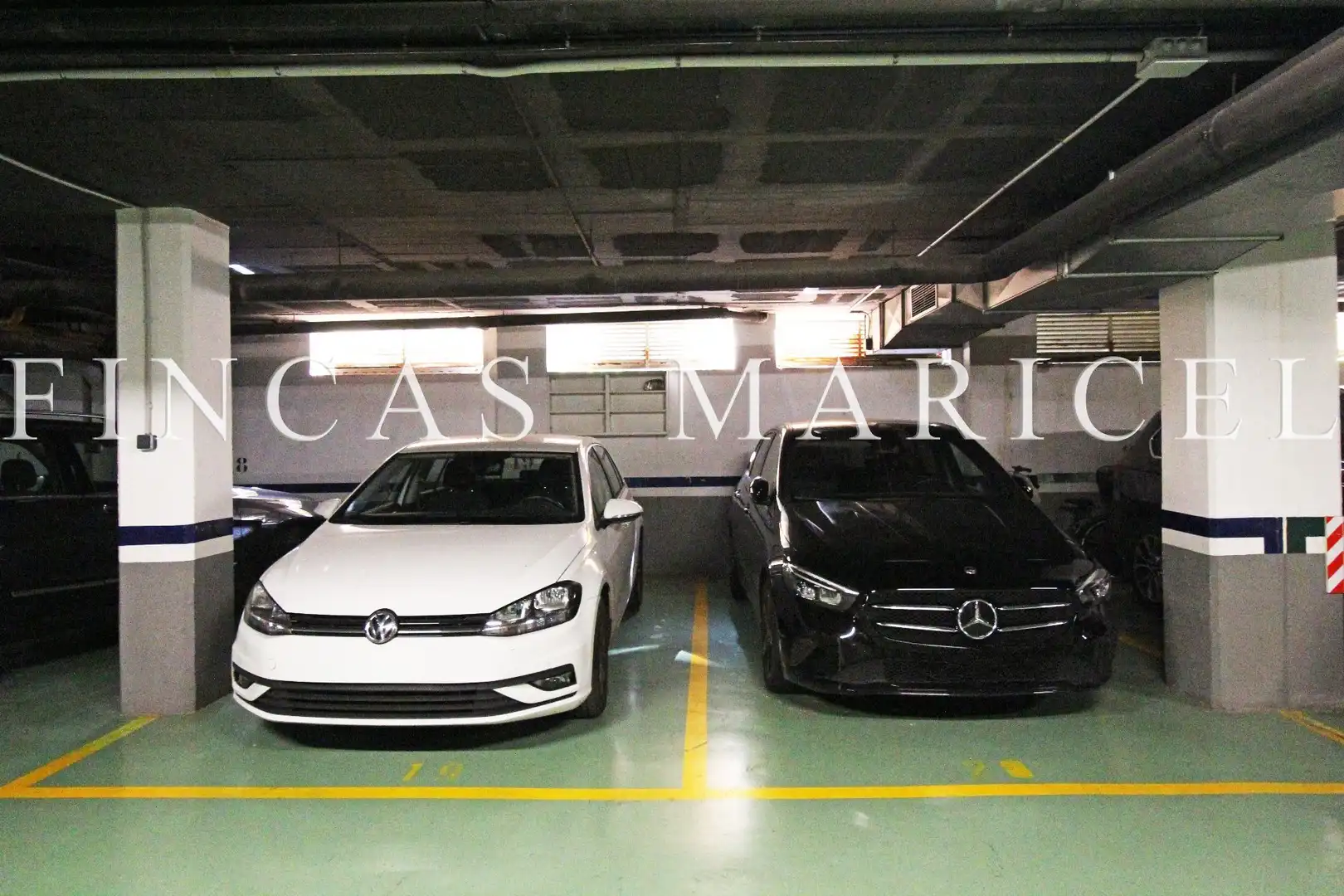 Parking de Piso de alquiler en Sitges con Aire acondicionado, Calefacción y Terraza