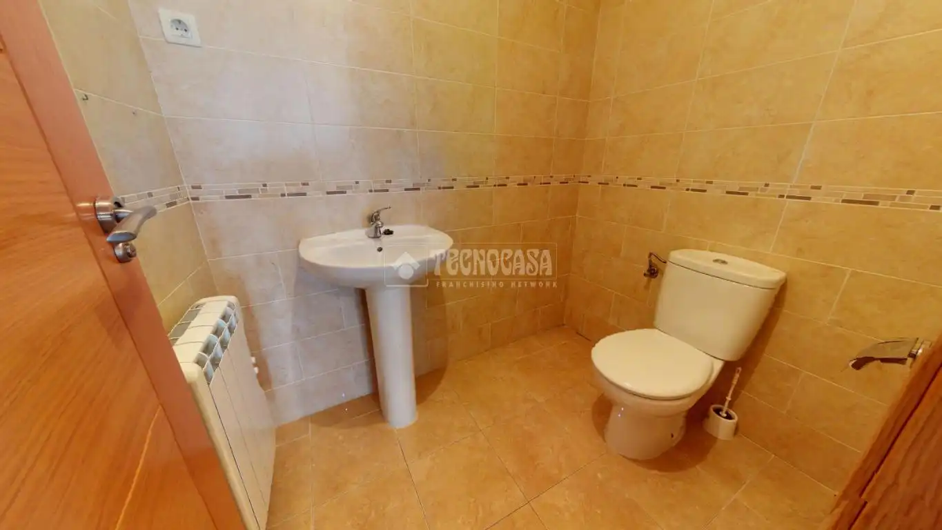 Badezimmer von Wohnung zum Verkauf in Chiloeches