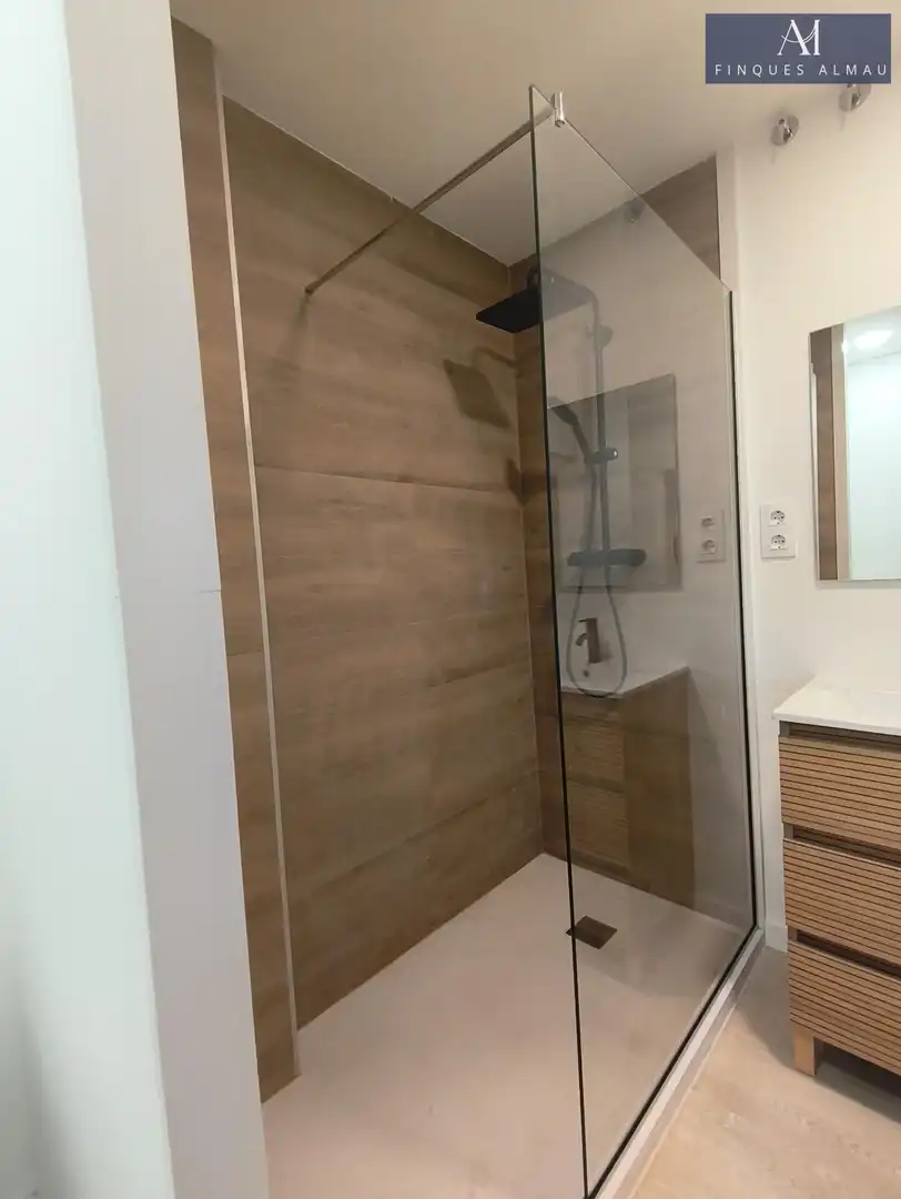 Ground floor for sale in Centre Vila, imagen 10