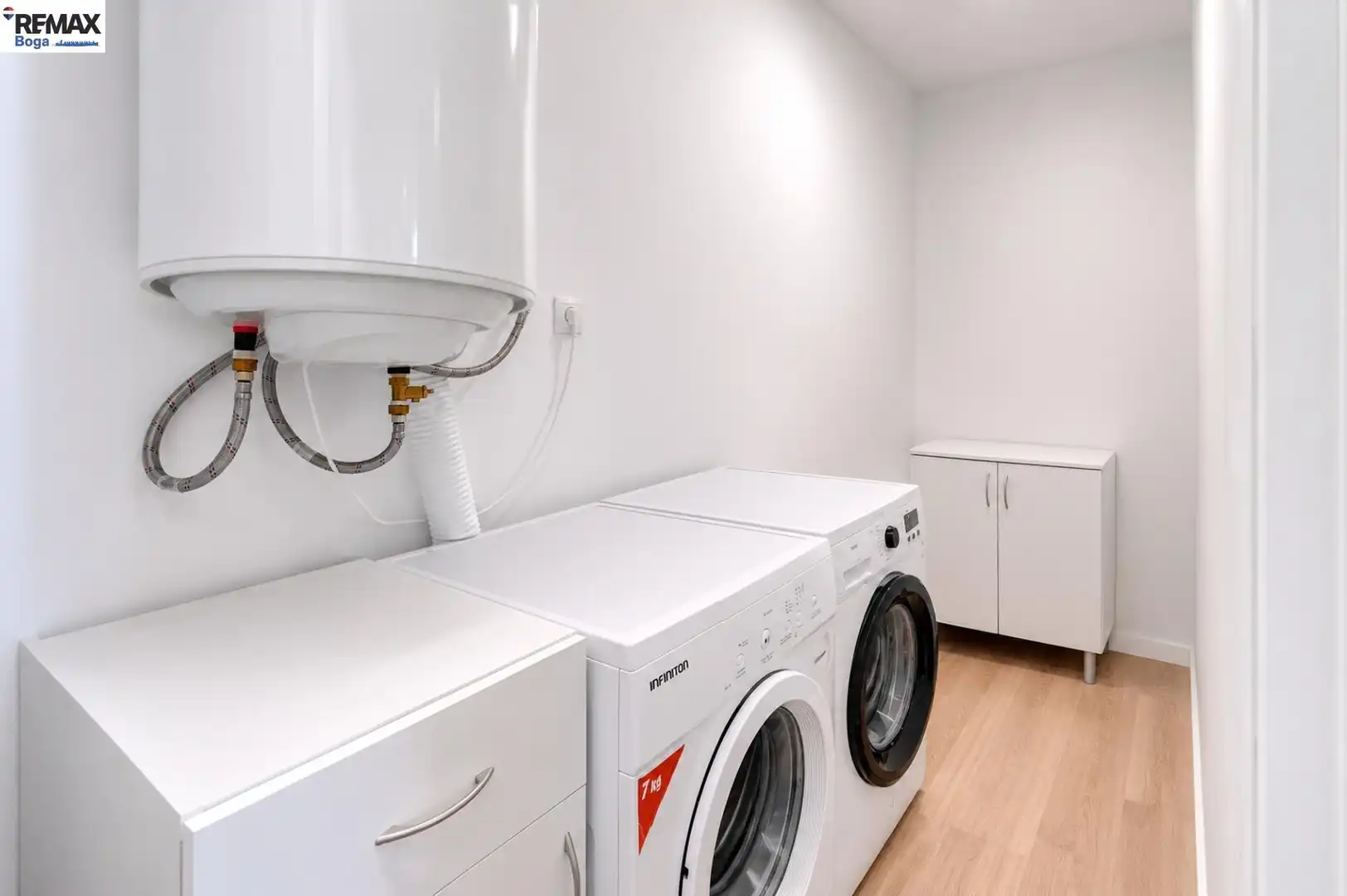 Commercial properties for sale in Cordovín  with Furnished