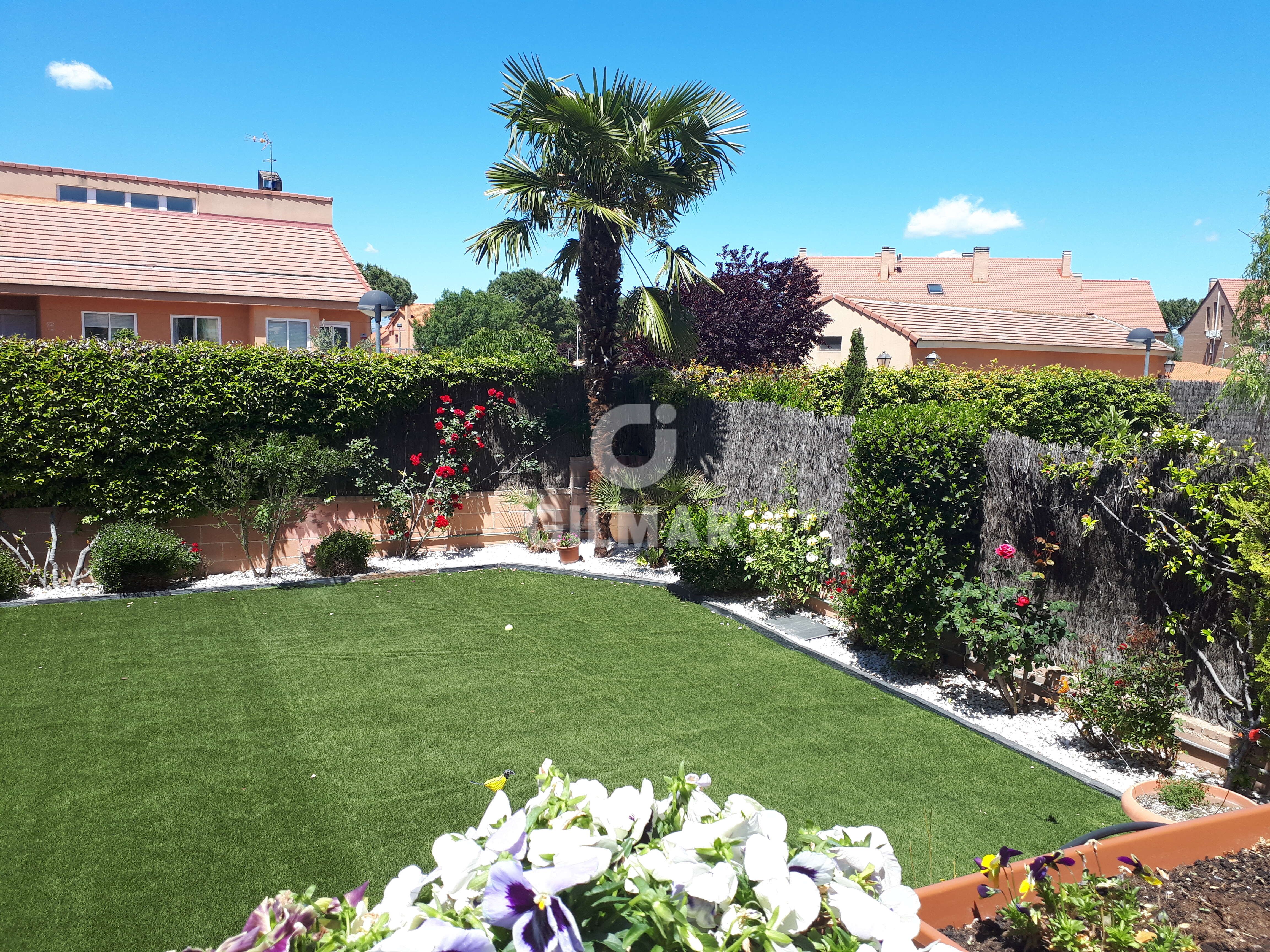 Jardí de Casa adosada en venda en Algete amb Aire condicionat, Calefacció i Jardí privat