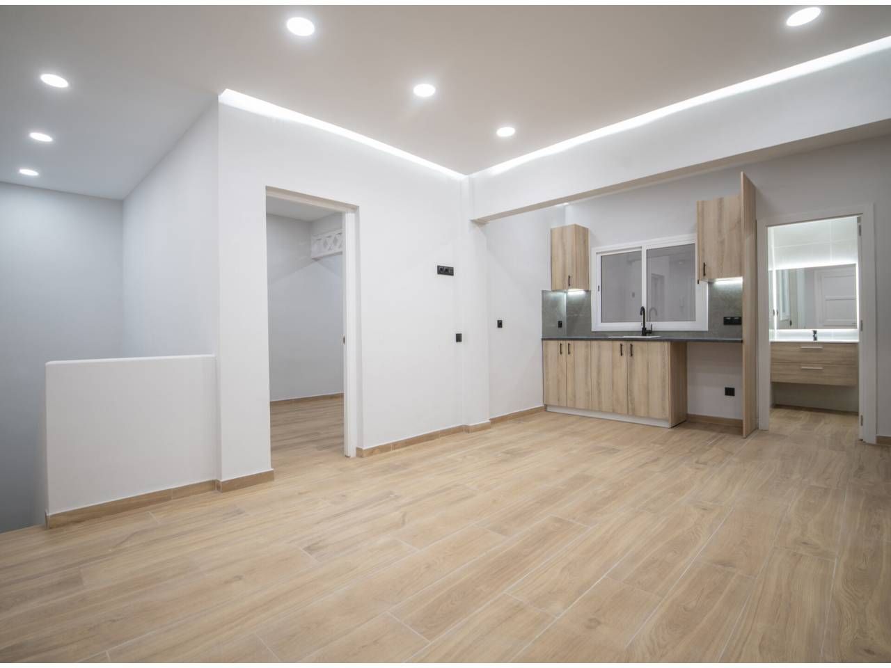 Kitchen of Duplex for sale in  Barcelona Capital  with Air Conditioner, Terrace and Alarm