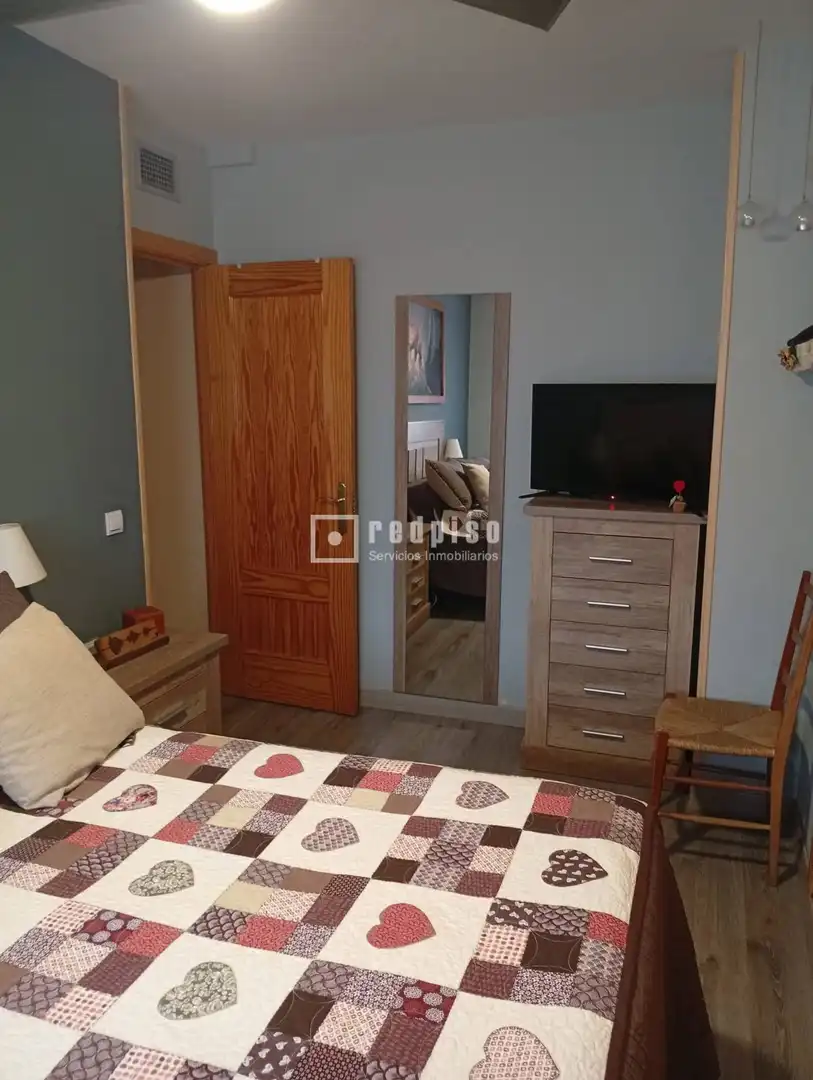 Habitación de Dúplex en venta en Madrid con Terraza