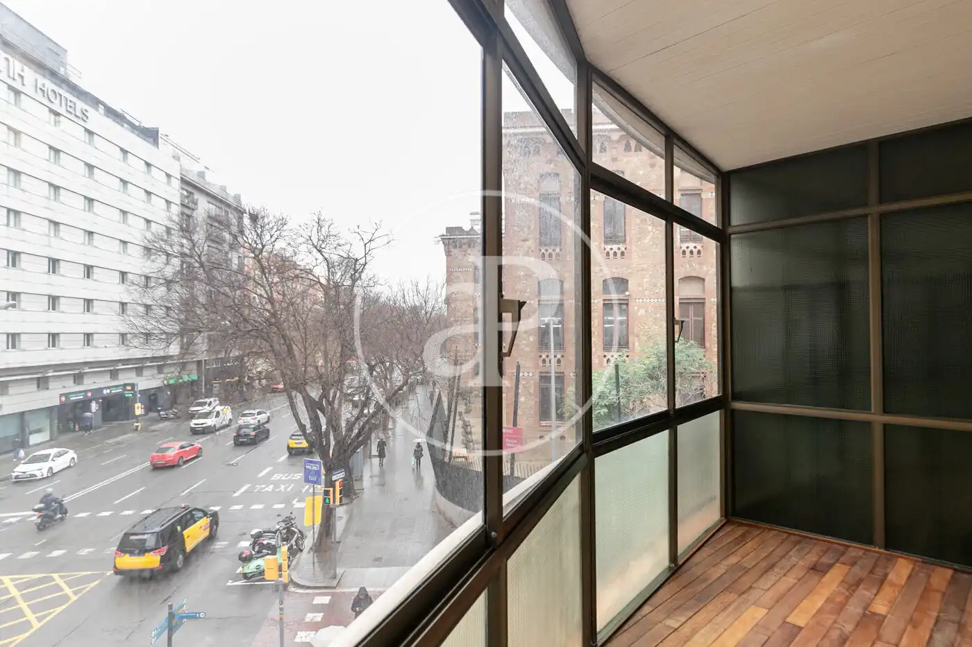 Vista exterior de Pis en venda en Barcelona amb Aire condicionat, Calefacció i Terrassa