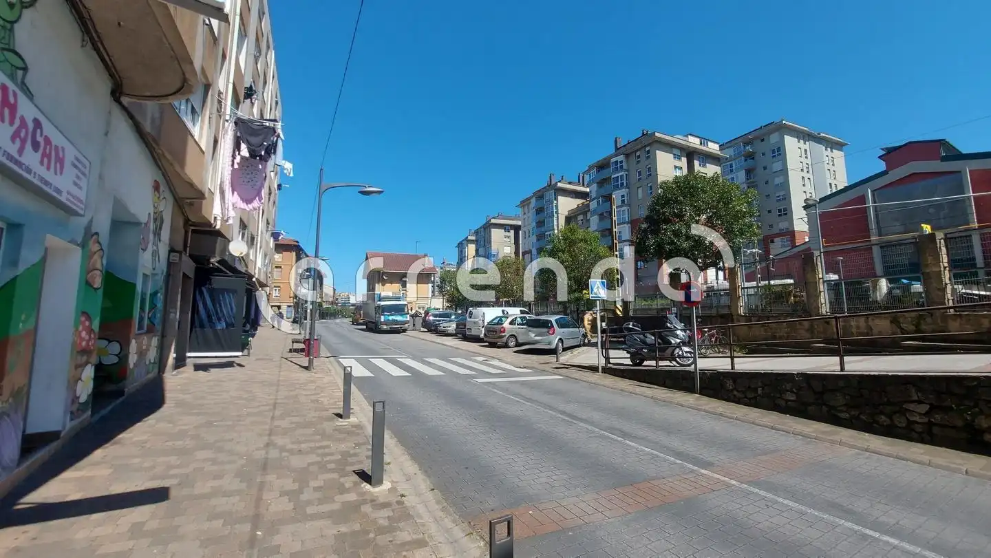 Local commercial à louer à De Cantabria, imagen 17