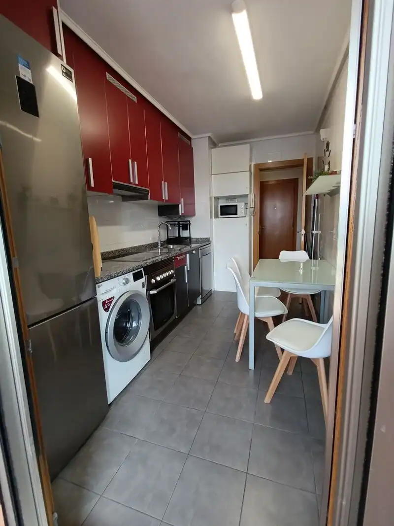 Küche von Wohnung zur Miete in Gijón  mit Heizung und Balkon