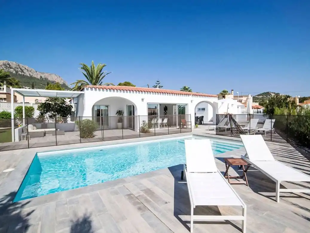 Piscina de Casa o chalet en venta en Calpe / Calp con Aire acondicionado, Calefacción y Amueblado