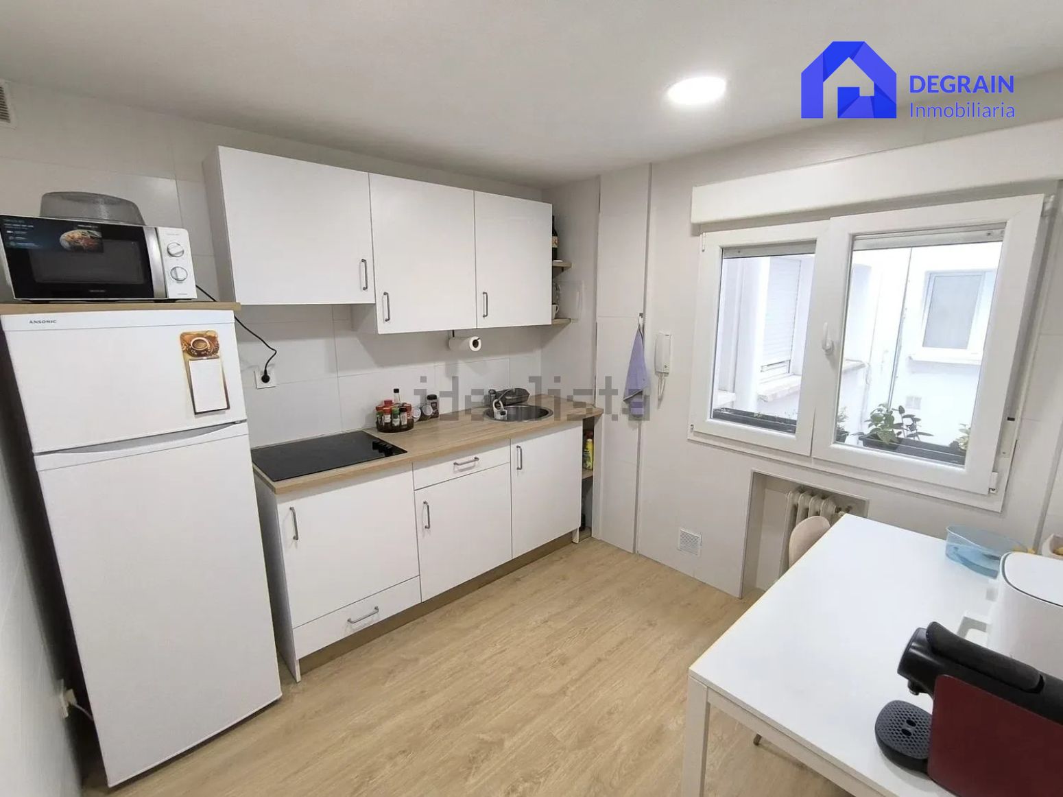 Kitchen of Flat for sale in Oviedo   with Heating