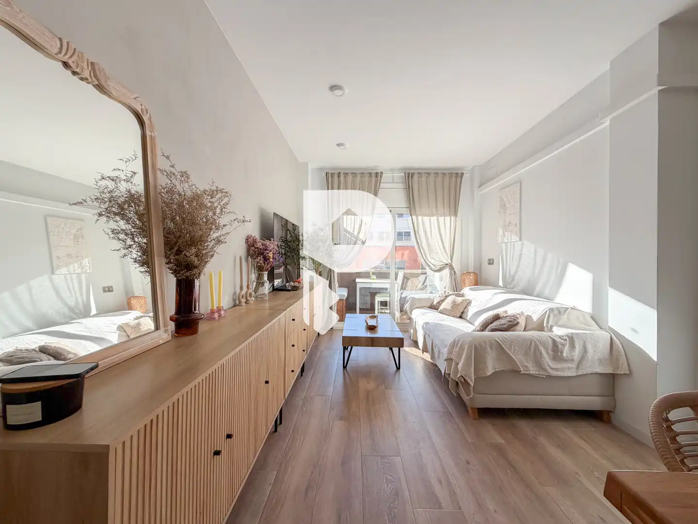 Sala de estar de Piso en venta en Barcelona con Aire acondicionado, Calefacción y Parquet