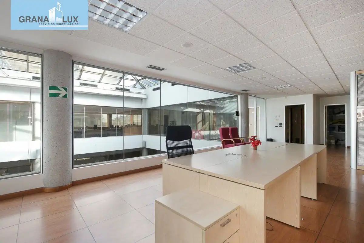 Inmuebles singulares con ascensor en venta en Poniente, imagen 36
