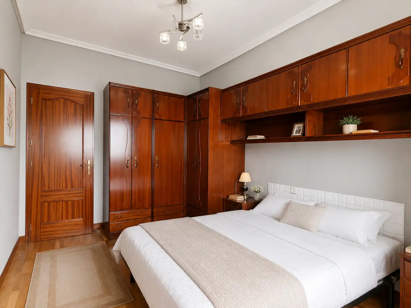 Schlafzimmer von Wohnung zur Miete in Santander mit Möbliert und Ofen