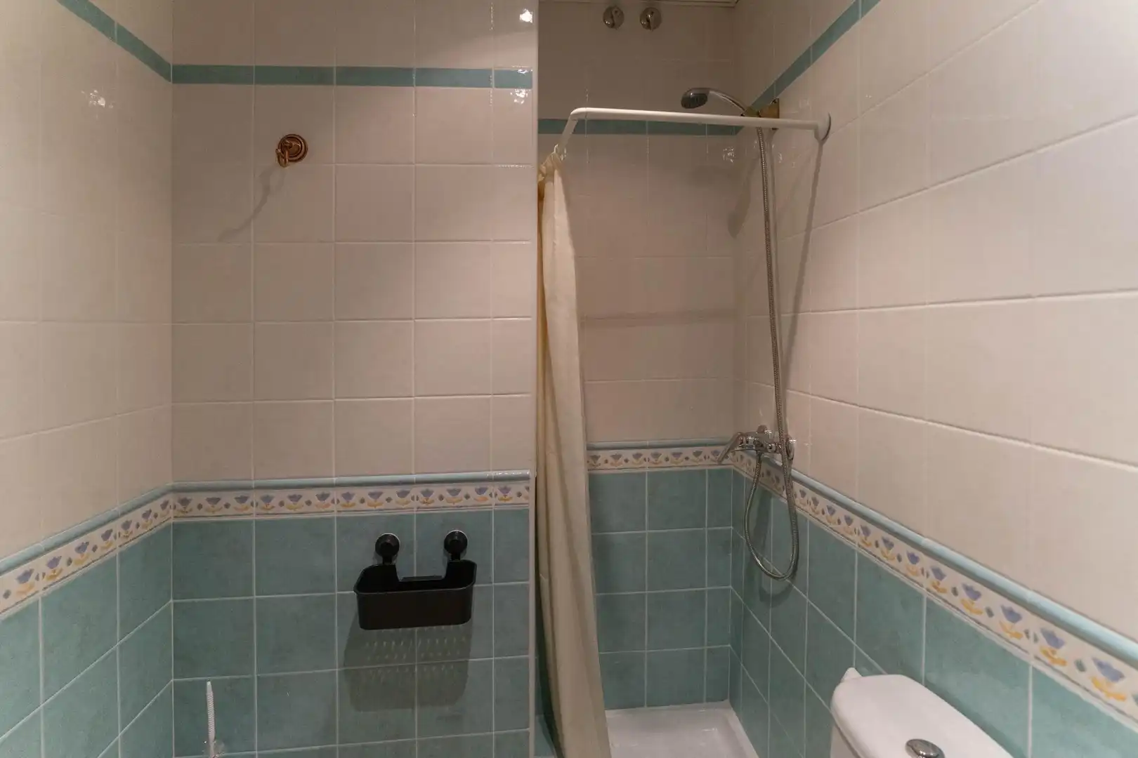 Bathroom of Flat for rent in Alhaurín El Grande  with Air Conditioner, Furnished and Balcony