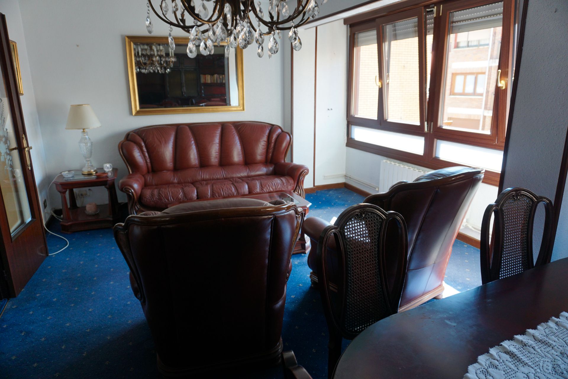 Sala d'estar de Pis en venda en Basauri  amb Calefacció i Moblat