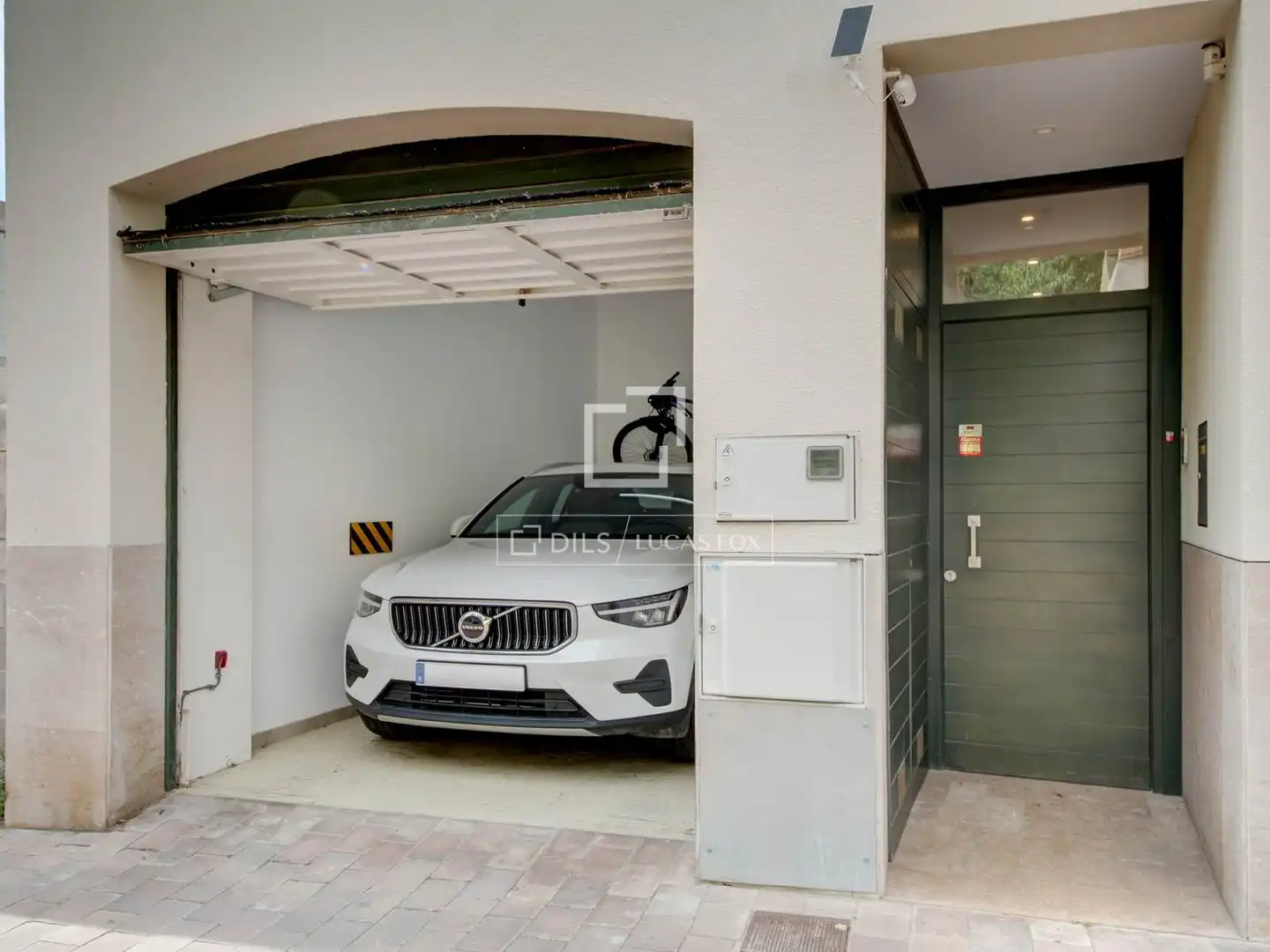 Aparcament de Casa o xalet en venda en Sant Just Desvern amb Aire condicionat, Calefacció i Terrassa