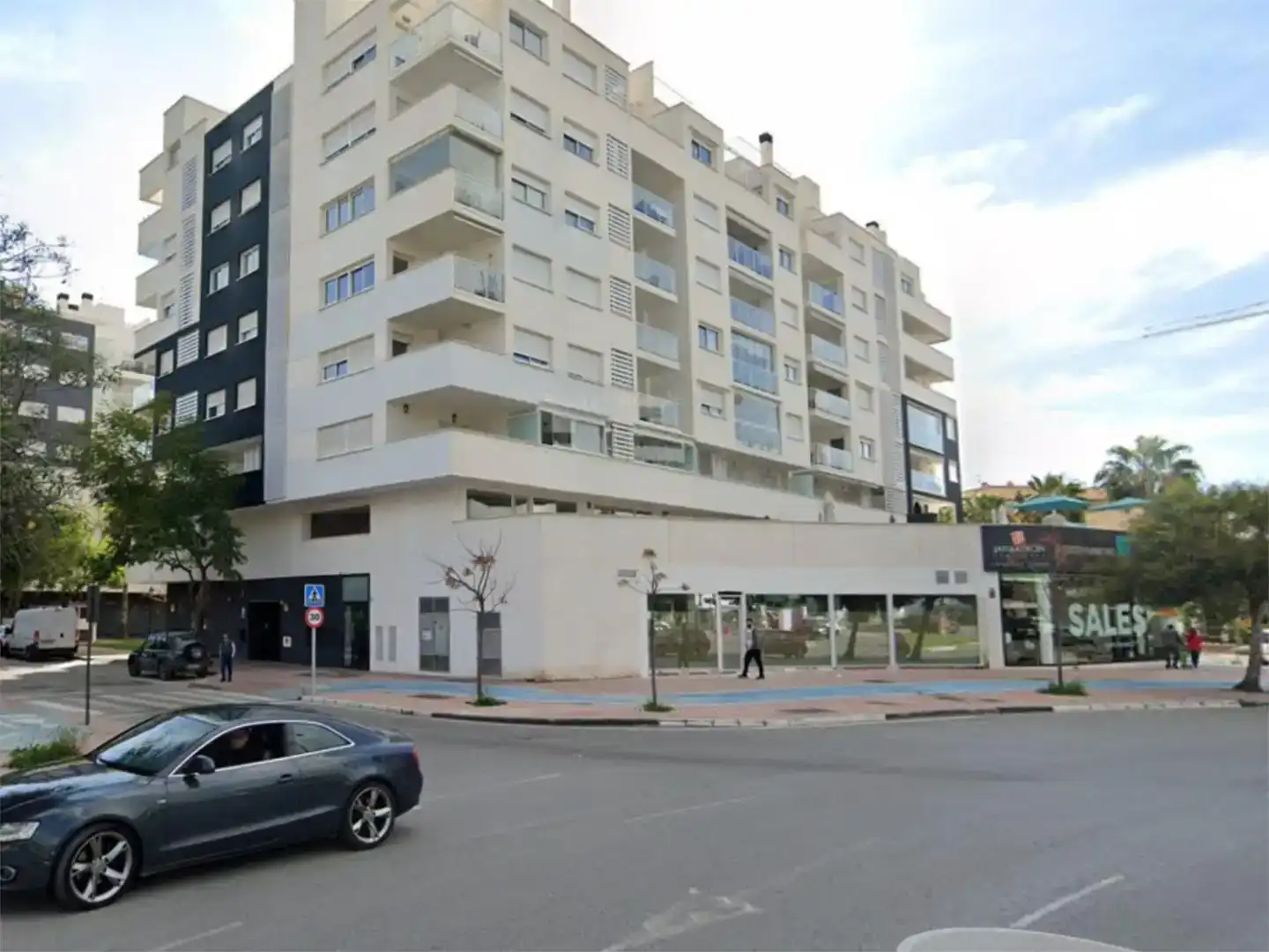 Vista exterior de Piso en venta en Estepona con Aire acondicionado y Balcón