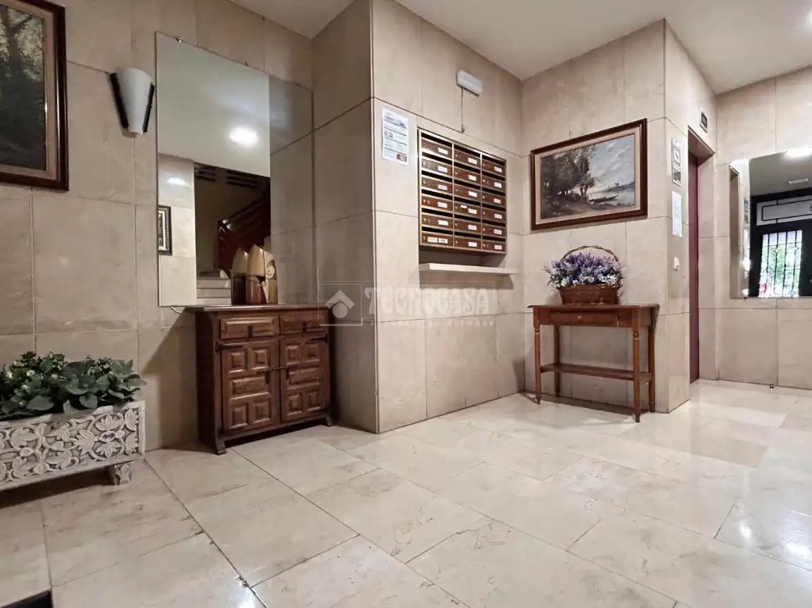 Flat for sale in Madrid  with Air Conditioner and Heating