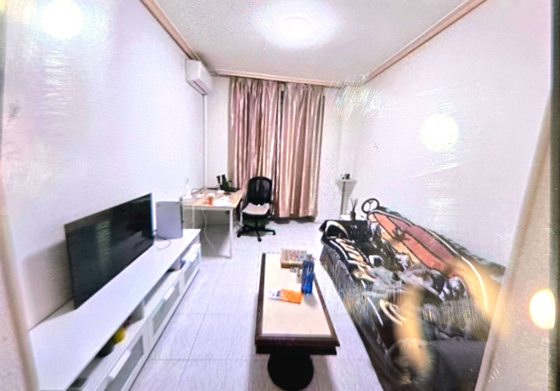 Sala de estar de Estudio de alquiler en  Madrid Capital con Aire acondicionado, Calefacción y Amueblado