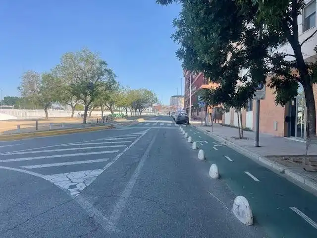 Vista exterior de Pis en venda en Sevilla amb Aire condicionat, Calefacció i Moblat