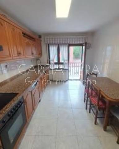 Piso en Venta en Avenida Pola de Lena, 6 en Riosa