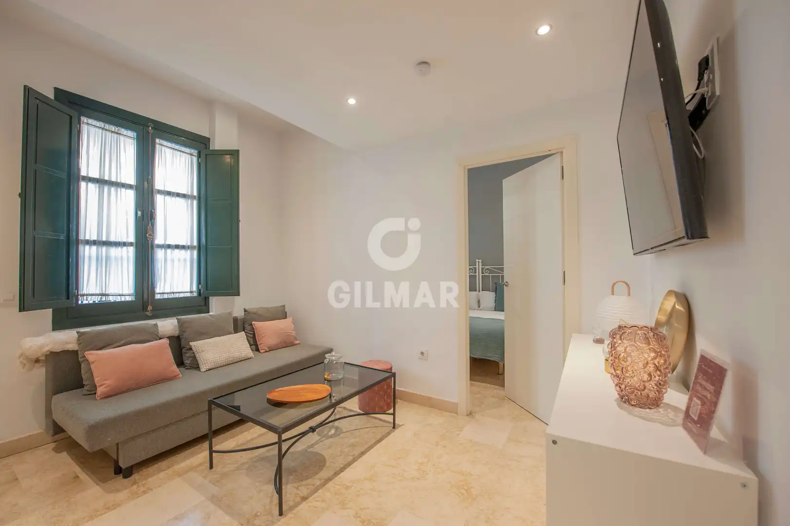 Living room of Flat for sale in Sevilla  with Heating, Storage room and Furnished