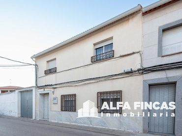 Chalet con jardín en venta en Puente de Los Anchos 20