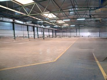 Nau industrial en venda a Avenida Rodel