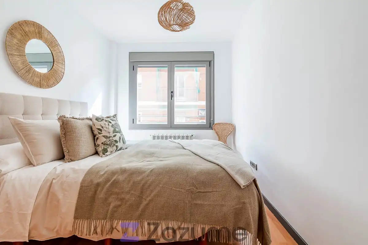 Flat for rent in C. del Divino Redentor, Valdeacederas