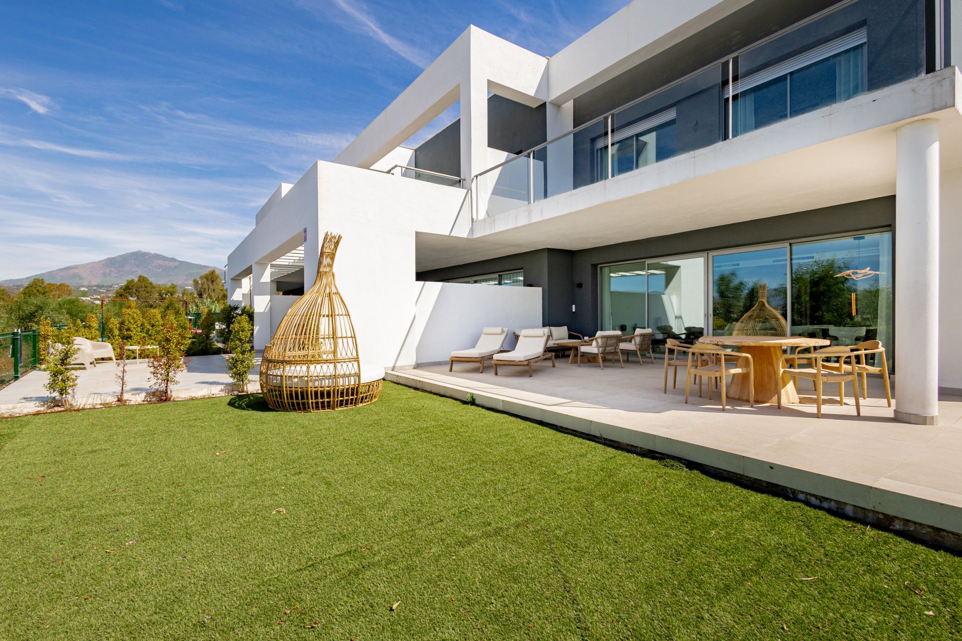 Terraza de Casa adosada en venta en Marbella con Aire acondicionado, Calefacción y Jardín privado
