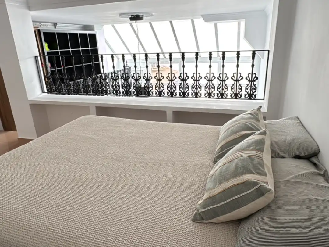 Bedroom of Flat for rent in Sevilla  with Air Conditioner, Terrace and Furnished